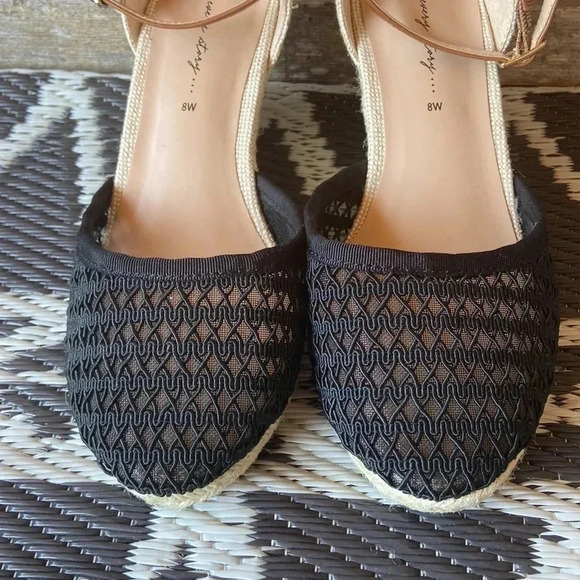 In Every Story… Black & Tan espadrilles - Picture 2 of 6